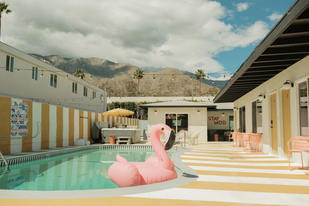 The Mod Retreat Hotel with a pool in Palm Springs