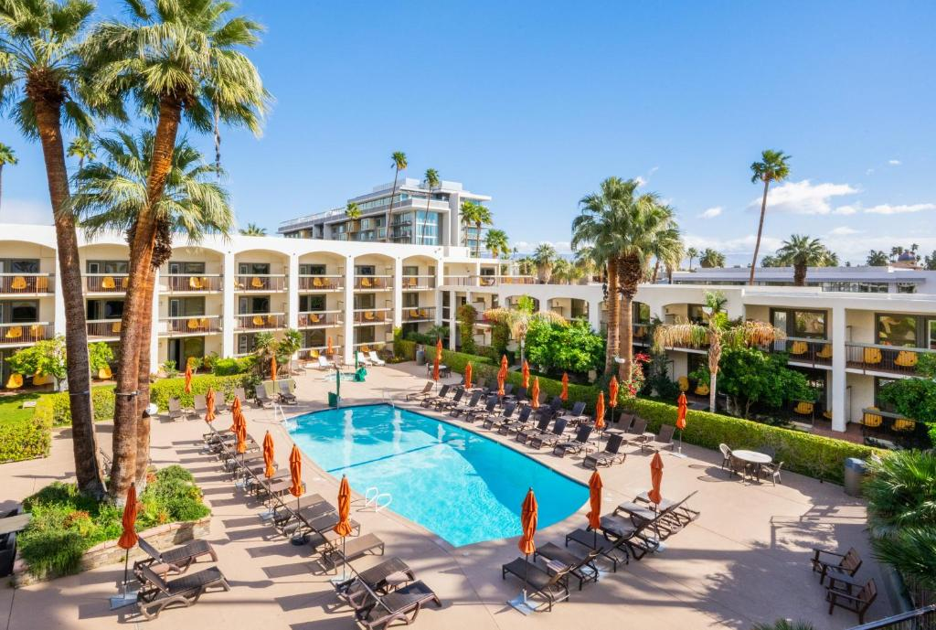 Palm Mountain Resort & Spa – A Relaxing Pet-Friendly Stay