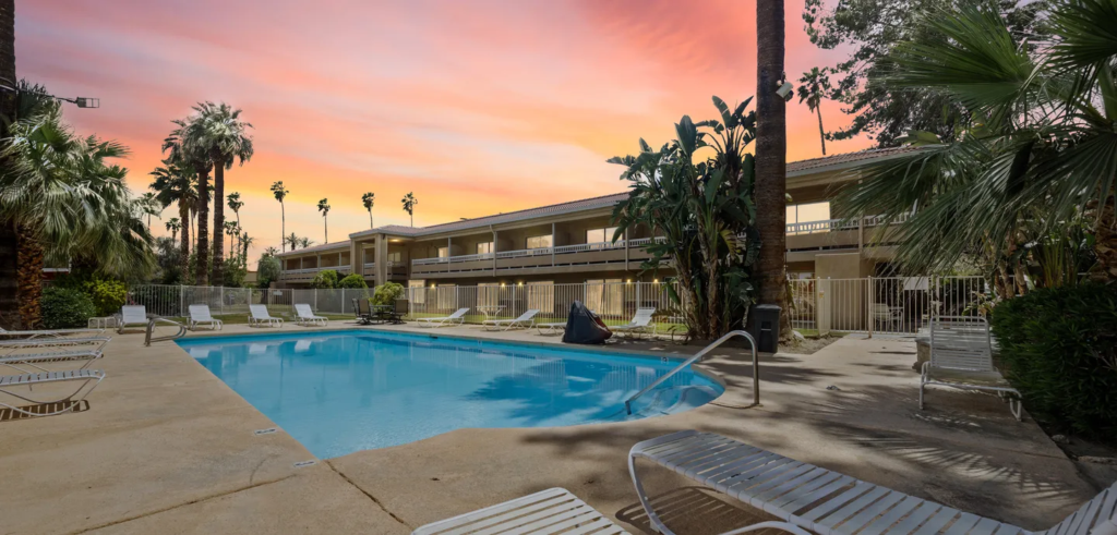 Sol Springs Inn – A Charming Pet-Friendly Stay in Palm Springs