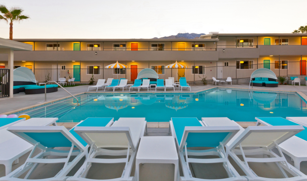 The Cole – A Stylish Pet-Friendly Stay in Palm Springs