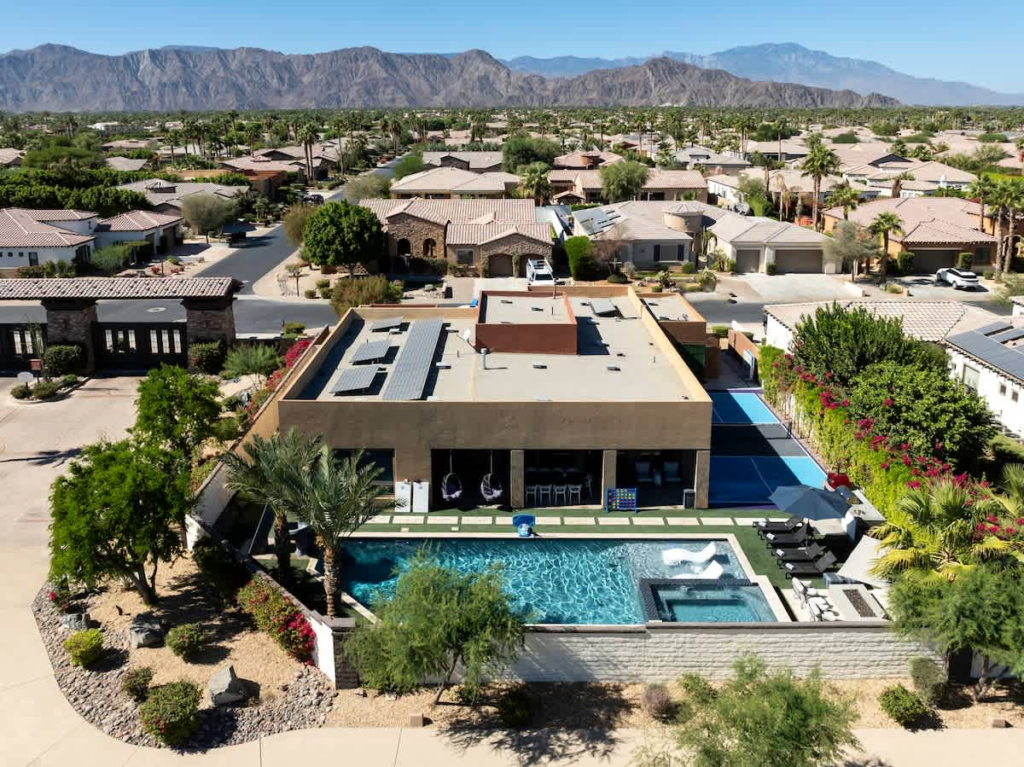 Vacation Homes in Indio CA: 25 Best Luxury Stays (2026) 4 Constellation