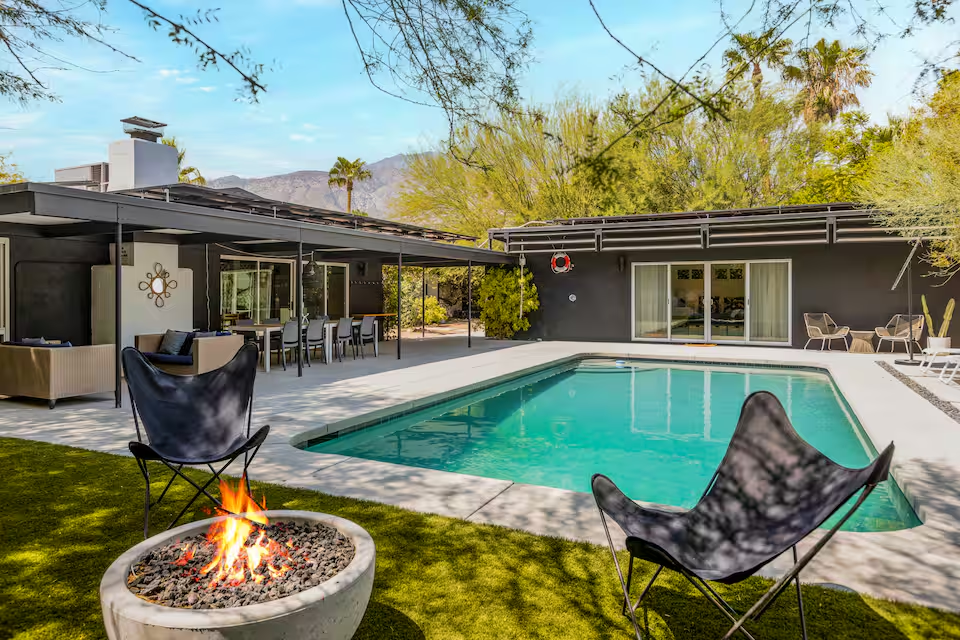 Best Palm Springs Airbnbs with Pools: 10 Top Picks 2026 16 Earthy Modern Estate with Pool & Guest House