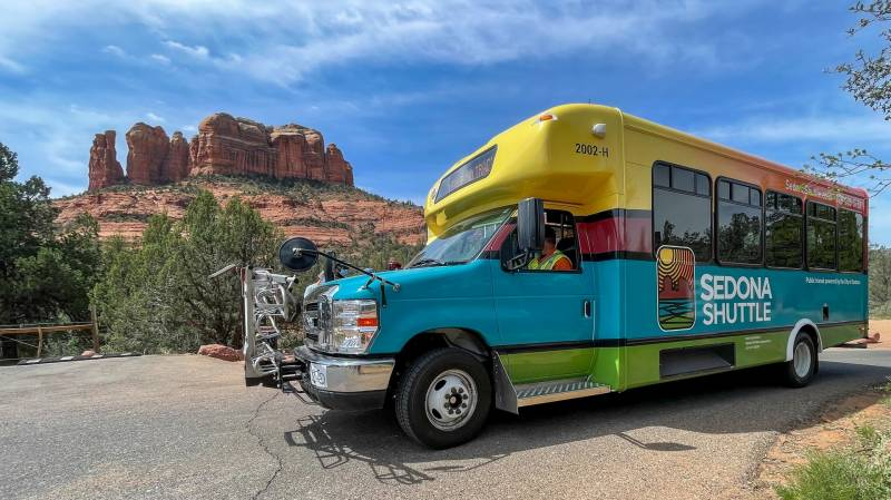 Sedona Day Trip from Phoenix: 7 Best Stops + Smart Timing 2 Is There a Shuttle from Phoenix to Sedona? Groome Transportation Details
