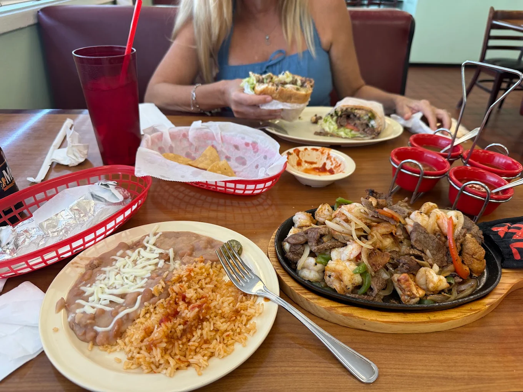 Best Restaurants in Indio, CA: 20 Spots Locals Swear By 42 Dino Restaurant