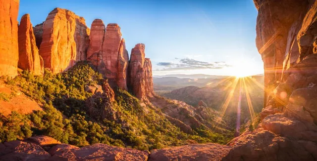 One Day in Sedona: 8 Perfect Stops for an Epic 2026 Trip 2 Best Sunrise Spot for a Sedona 1 Day Itinerary