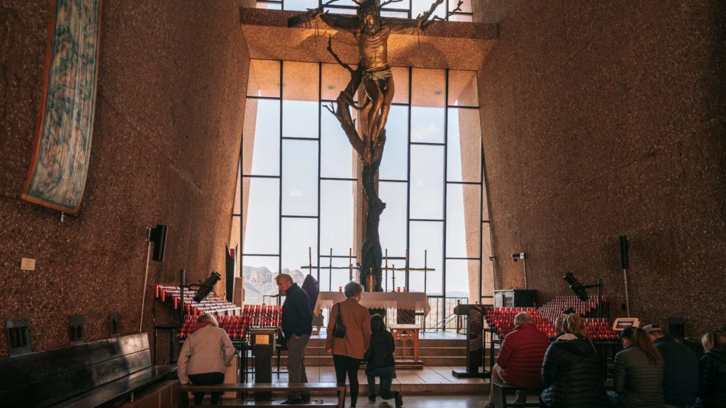 Saturday Midday: Chapel of the Holy Cross and Lunch in Sedona